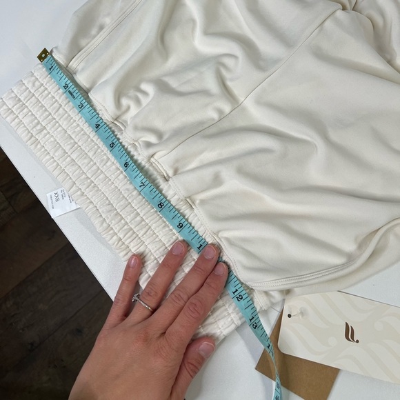 Fabletics Emilia sweatpant tie bottom size XXS in egret cream color - Picture 12 of 14